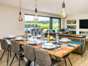 4 Bed in Weybourne 91228
